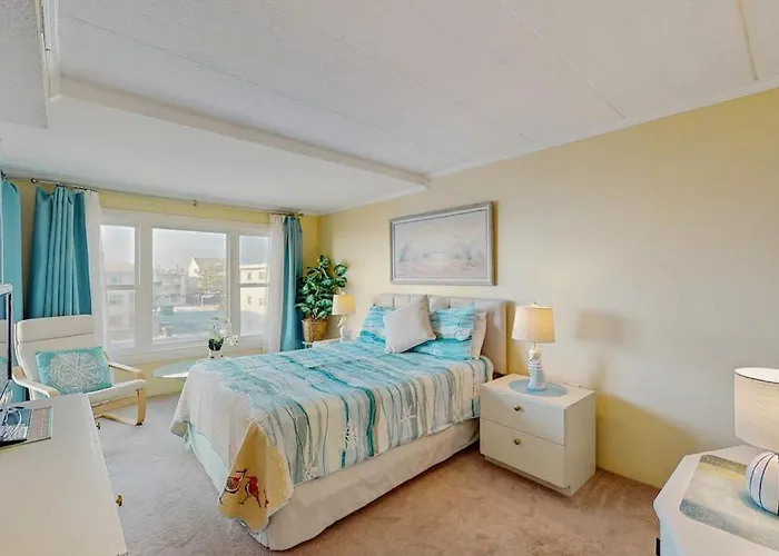 Hébergement de vacances Coastal-themed With Great Views Private Balcony Shared Pool Ocean City